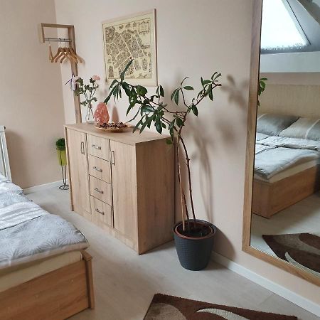 Moretti Apartman Lejlighed Eger Eksteriør billede